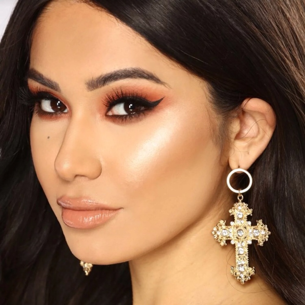 ❌SOLD❌ Fashion Nova Cross Rhinestone Earrings